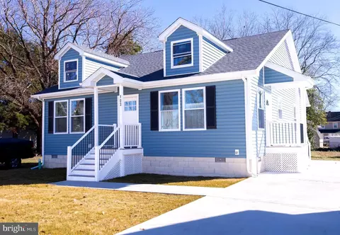 103 Grove St, Hebron, MD 21830