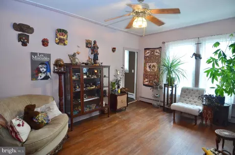 Living - 6551 Quantico Rd, Quantico, MD 21856 photo 3 of 6