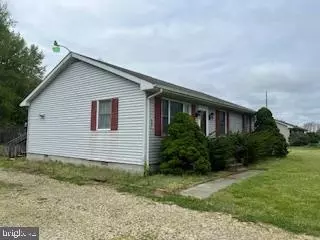 Exterior - 100 Chestnut Tree Rd, Hebron, MD 21830 photo 2 of 3