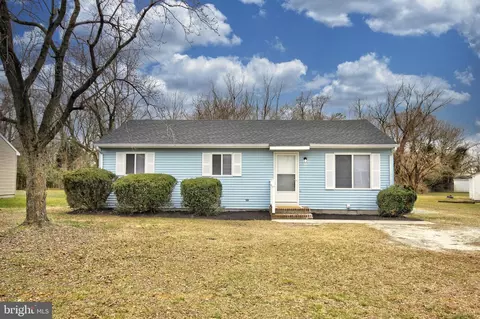 Exterior - 120 Perry Dr, Salisbury, MD 21804 photo 2 of 5