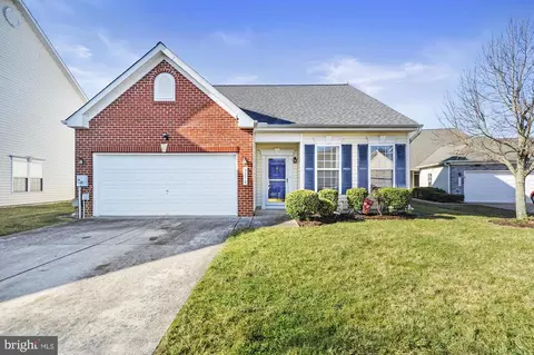 9276 Tournament Dr, Delmar, MD 21875