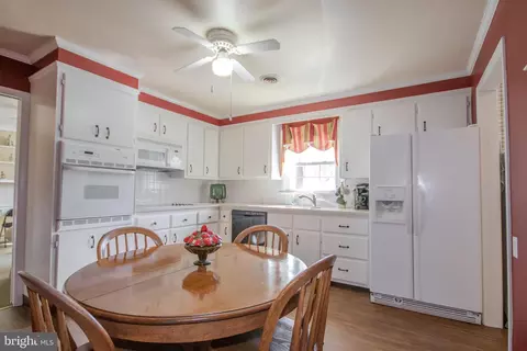 Dining - 1224 Orchard Cir, Salisbury, MD 21801 photo 3 of 5