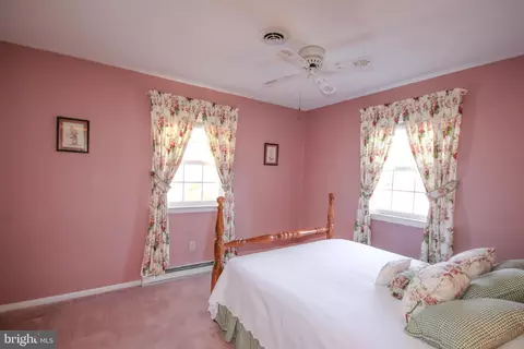 Bedroom - 1224 Orchard Cir, Salisbury, MD 21801 photo 4 of 9