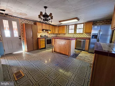 Kitchen - 35400 Tingle Rd, Pittsville, MD 21850 photo 1 of 8