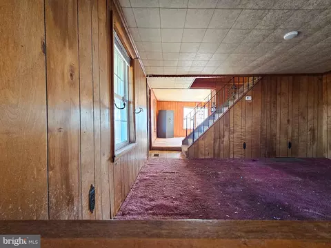 Entry Way - 35400 Tingle Rd, Pittsville, MD 21850 photo 1 of 6