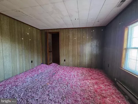 Bedroom - 35400 Tingle Rd, Pittsville, MD 21850 photo 2 of 2
