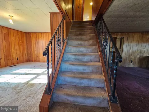 Entry Way - 35400 Tingle Rd, Pittsville, MD 21850 photo 3 of 6