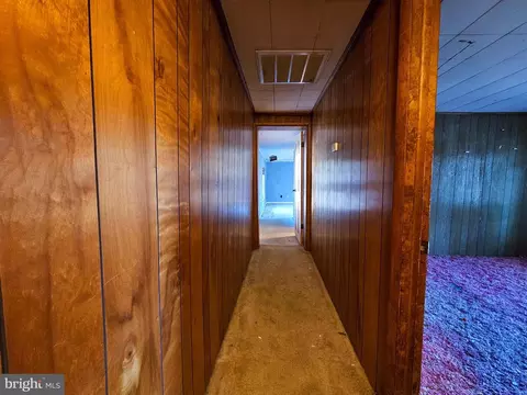 Entry Way - 35400 Tingle Rd, Pittsville, MD 21850 photo 4 of 6