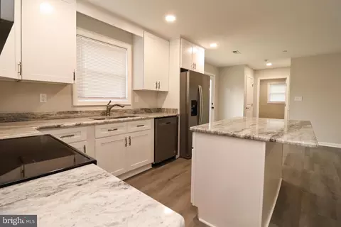 Kitchen - 900 Manoa Blvd, Salisbury, MD 21801 photo 2 of 4