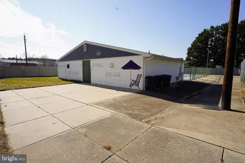 Exterior - 1008 Baccharis Dr, Salisbury, MD 21804 photo 3 of 10