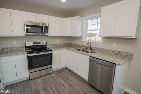 Kitchen - 36229 Old Ocean City Rd, Willards, MD 21874 photo 4 of 4