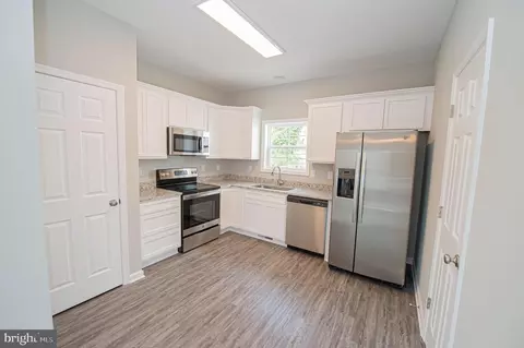 Kitchen - 36235 Old Ocean City Rd, Willards, MD 21874 photo 1 of 2