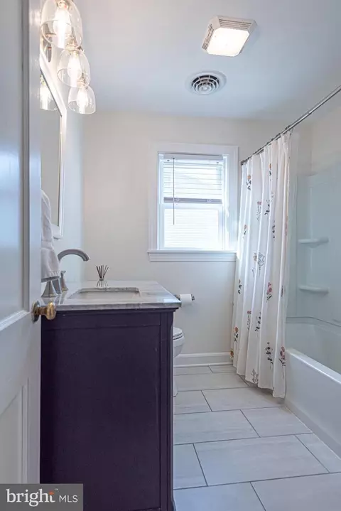 Bath - 151 Onley Rd, Salisbury, MD 21804 photo 5 of 5
