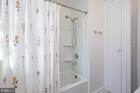 Bath - 151 Onley Rd, Salisbury, MD 21804 photo 4 of 5