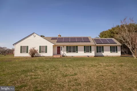 6242 Oxbridge Dr, Salisbury, MD 21801