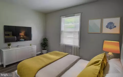 Bedroom - 22844 Nanticoke Rd, Quantico, MD 21856 photo 2 of 2