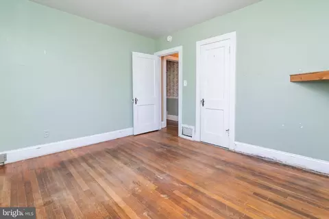 Bedroom - 31670 Mount Hermon Rd, Salisbury, MD 21804 photo 2 of 4
