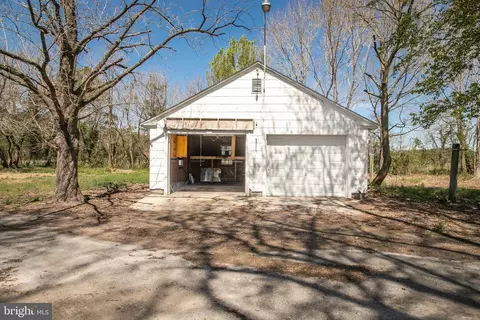 Exterior - 31670 Mount Hermon Rd, Salisbury, MD 21804 photo 10 of 11