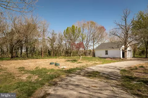 Exterior - 31670 Mount Hermon Rd, Salisbury, MD 21804 photo 9 of 11