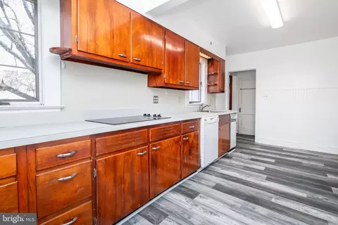 Kitchen - 31670 Mount Hermon Rd, Salisbury, MD 21804 photo 3 of 6