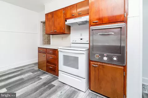 Kitchen - 31670 Mount Hermon Rd, Salisbury, MD 21804 photo 5 of 6