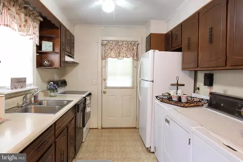 Kitchen - 1008 Tyler Ave, Salisbury, MD 21804 photo 1 of 4