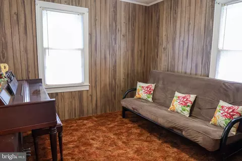 Living - 1008 Tyler Ave, Salisbury, MD 21804 photo 5 of 5