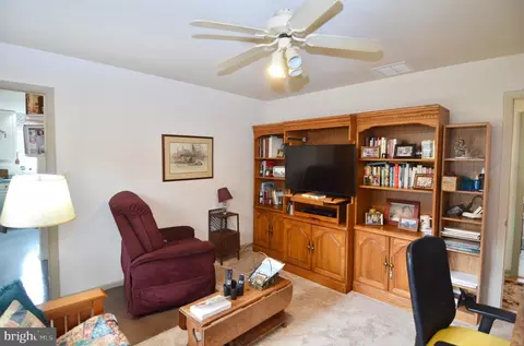 Living - 611 Irene Ave, Salisbury, MD 21801 photo 6 of 7