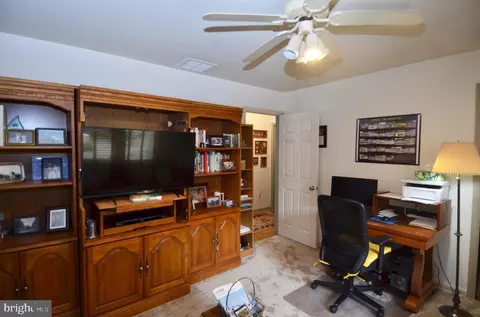 Living - 611 Irene Ave, Salisbury, MD 21801 photo 5 of 7