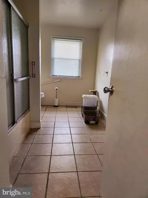 Bath - 8089 Brown Rd, Salisbury, MD 21804 photo 1 of 1