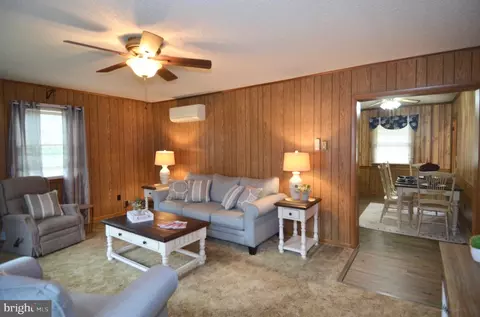 Living - 31035 Carioca Rd, Delmar, MD 21875 photo 4 of 4