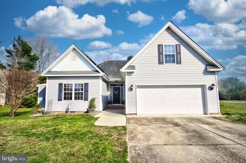 1412 Chateau Dr, Salisbury, MD 21801