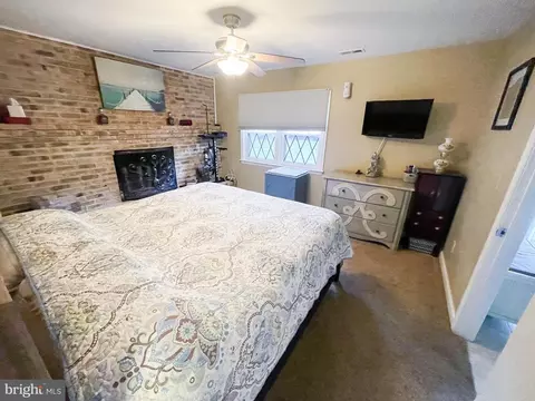 Bedroom - 8231 Arden Dr, Salisbury, MD 21804 photo 3 of 8