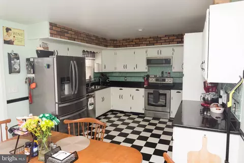 Kitchen - 8231 Arden Dr, Salisbury, MD 21804 photo 1 of 2