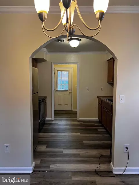 Entry Way - 809 Miami Ave, Salisbury, MD 21801 photo 1 of 3