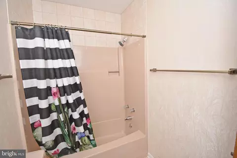 Bath - 30430 W Rustic Dr, Salisbury, MD 21804 photo 2 of 4