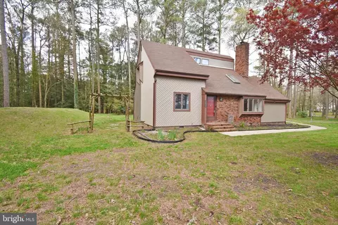 Exterior - 30430 W Rustic Dr, Salisbury, MD 21804 photo 3 of 15