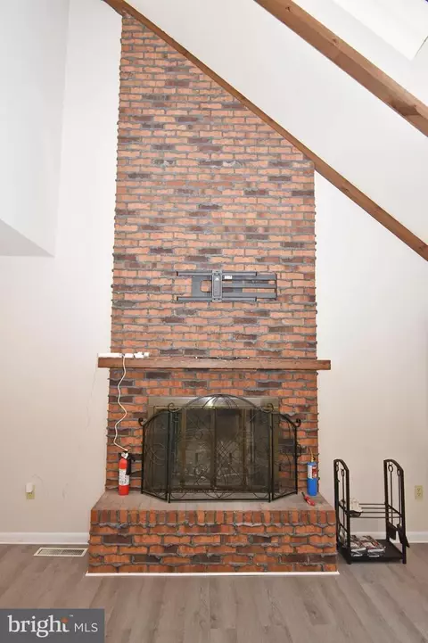 Living - 30430 W Rustic Dr, Salisbury, MD 21804 photo 4 of 5