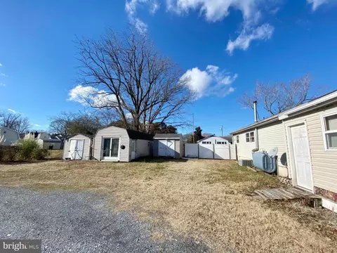 Exterior - 1412 Mount Hermon Rd, Salisbury, MD 21804 photo 6 of 7