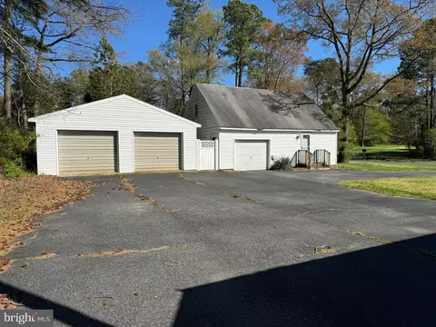 Exterior - 3419 Meadow Bridge Rd, Eden, MD 21822 photo 5 of 9