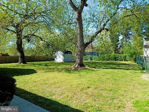 Exterior - 125 Johnson Dr, Salisbury, MD 21804 photo 5 of 8