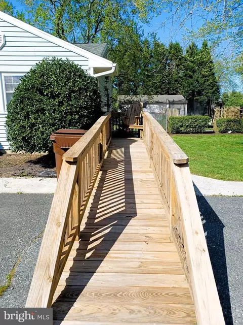 Exterior - 125 Johnson Dr, Salisbury, MD 21804 photo 2 of 8