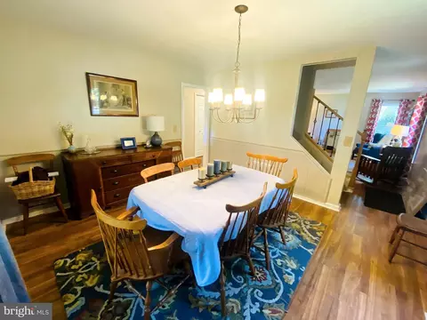 Dining - 5689 Spinnaker Dr, Salisbury, MD 21801 photo 2 of 4