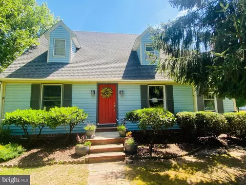 5689 Spinnaker Dr, Salisbury, MD 21801