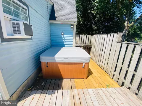 Exterior - 5689 Spinnaker Dr, Salisbury, MD 21801 photo 9 of 30