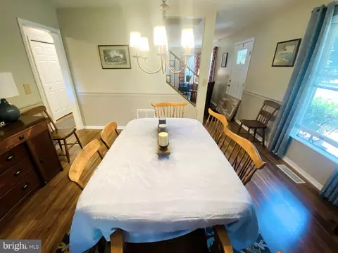 Dining - 5689 Spinnaker Dr, Salisbury, MD 21801 photo 3 of 4