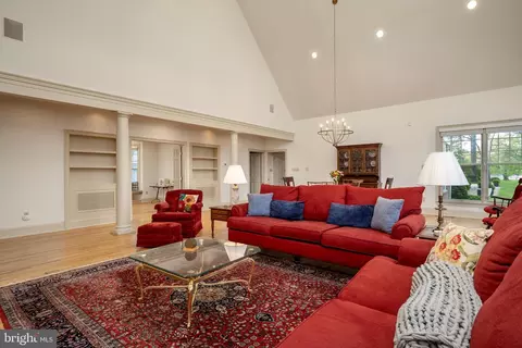 Living - 5285 James Landing Rd, Salisbury, MD 21801 photo 1 of 5