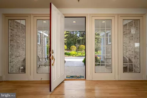 Entry Way - 5285 James Landing Rd, Salisbury, MD 21801 photo 1 of 4