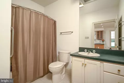 Bath - 5285 James Landing Rd, Salisbury, MD 21801 photo 1 of 5