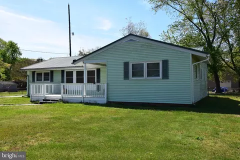 Exterior - 202 Poplar St, Delmar, MD 21875 photo 3 of 9